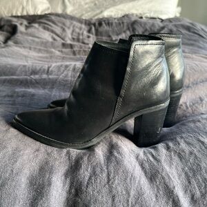 Dolce Vita Spade boots